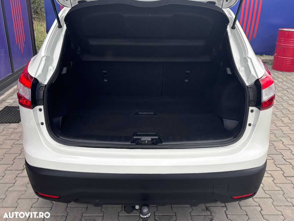 Nissan Qashqai 1.5 DCI TEKNA - 11