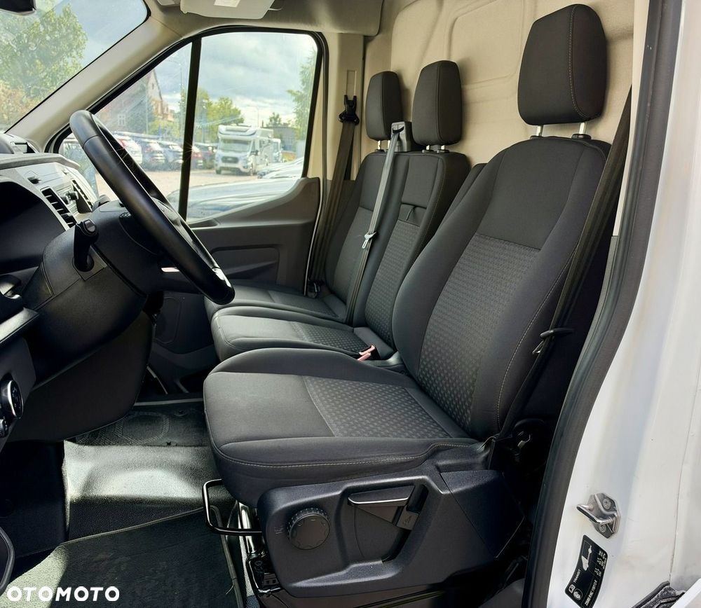 Ford Transit - 23