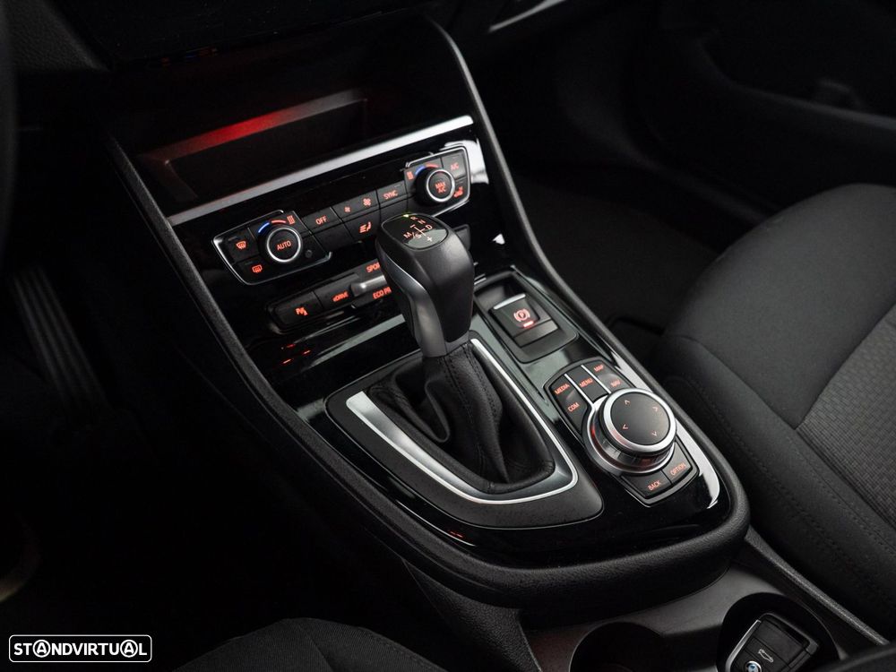 BMW 225xe Active Tourer Advantage - 25