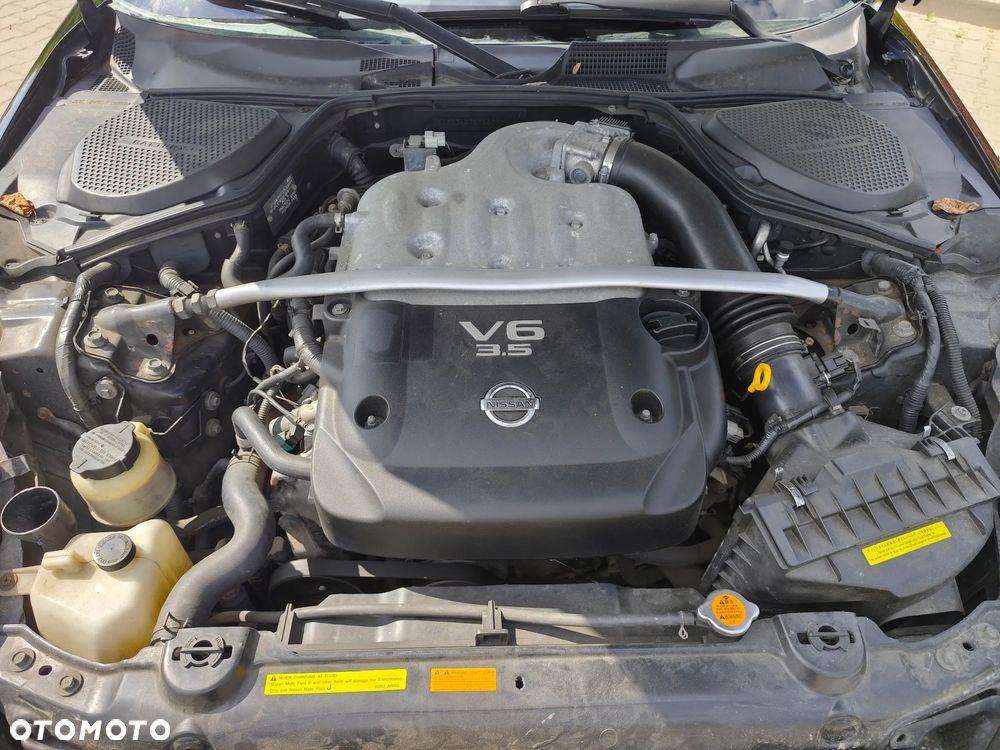 Nissan 350 Z - 17