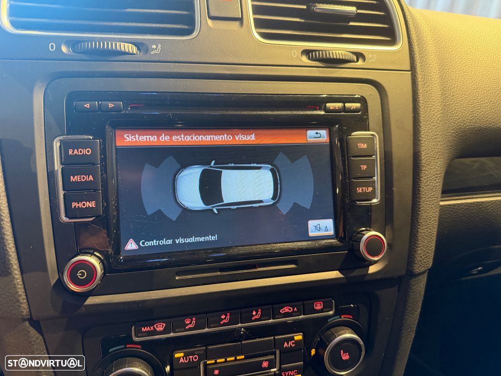 VW Golf 2.0 TDi DPF GTD - 34