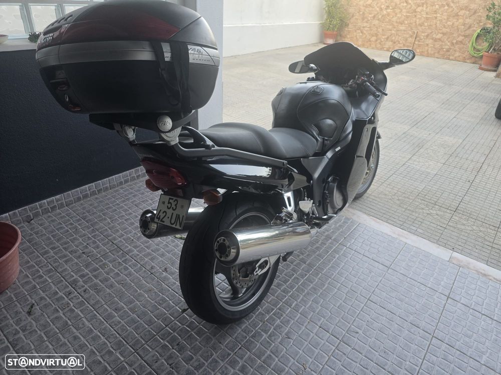 Honda CBR 1100 XX - 6
