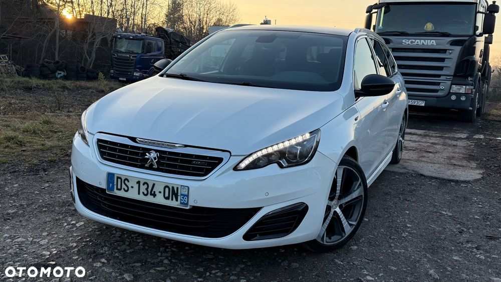 Peugeot 308 - 1