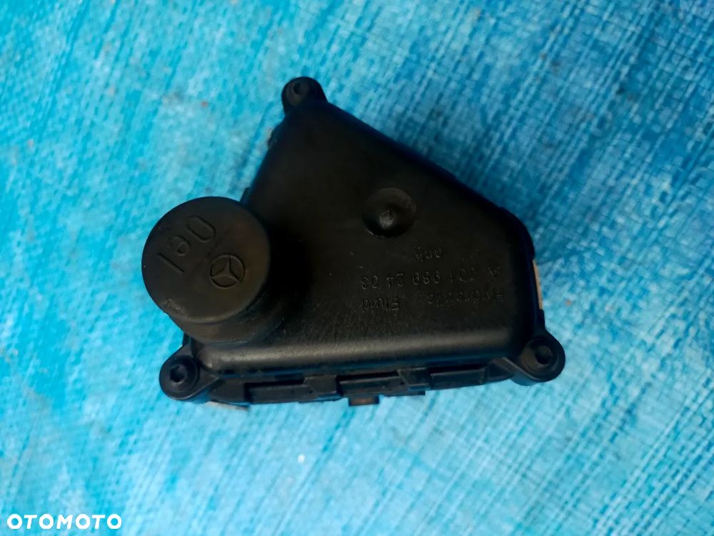 Mercedes W166 GLE Zbiorniczek Płynu Wspomagania A1663200114 - 3