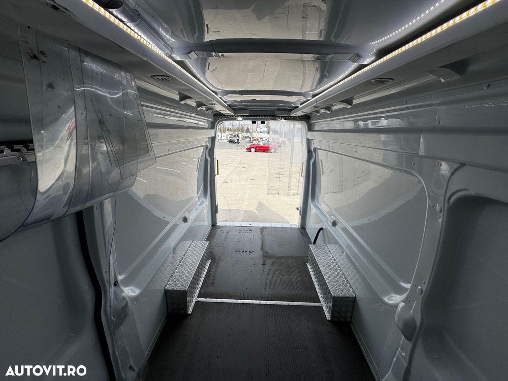 Ford Transit 350 2.0 EcoBlue 130 CP L4 AWD Base - 6