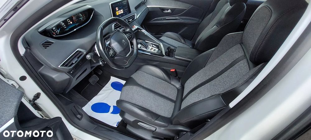 Peugeot 3008 HDi FAP 115 EGS6 Stop&Start Business-Line - 18