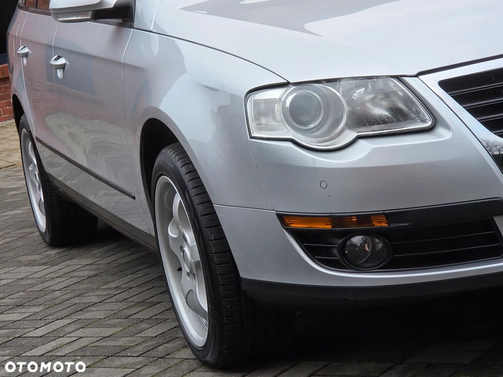 Volkswagen Passat 2.0 TDI DPF DSG Trendline - 14