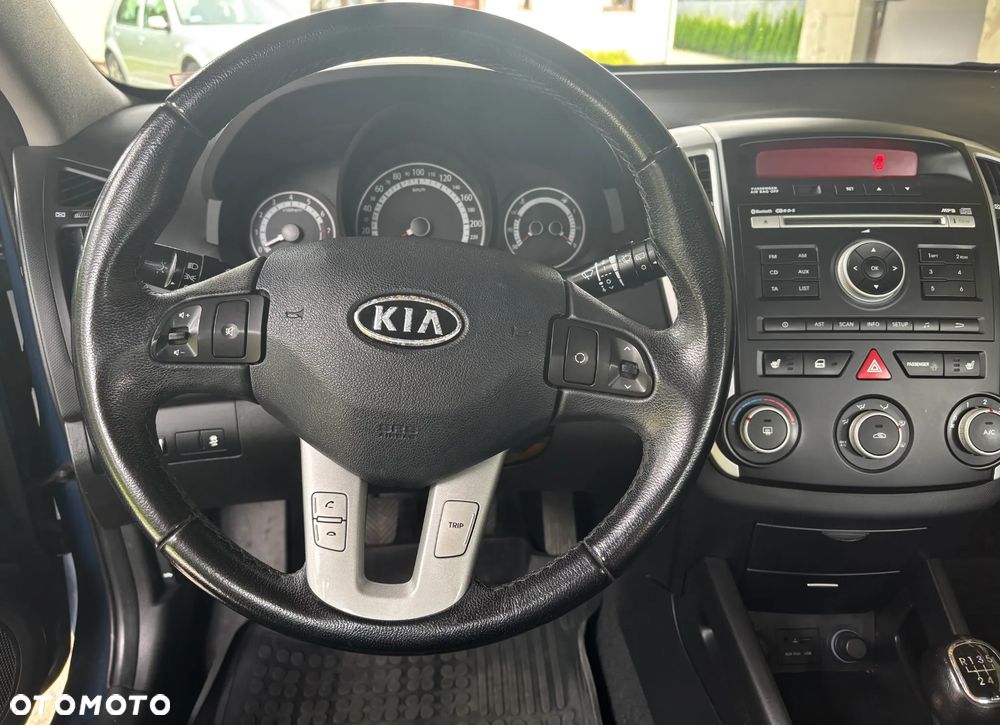 Kia Ceed - 35