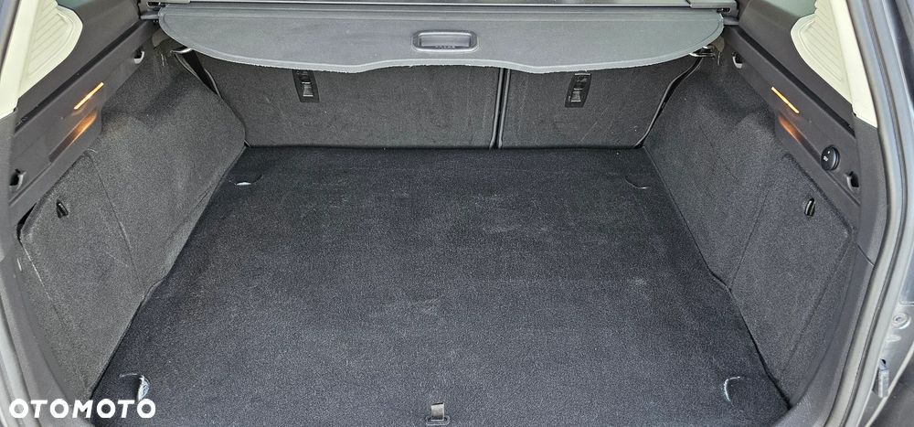 Ford Focus 1.0 EcoBoost Start-Stopp-System SYNC Edition - 13