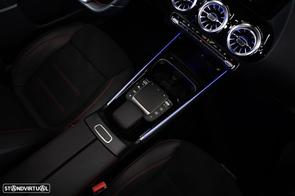 Mercedes-Benz GLA 250 e 8G-DCT AMG Line - 39