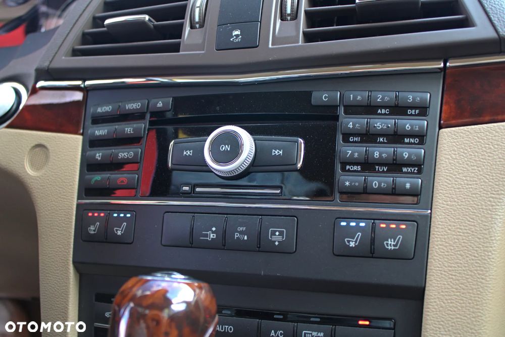 Mercedes-Benz Klasa E 350 Coupe 7G-TRONIC - 24