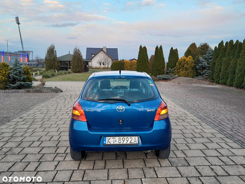 Toyota Yaris 1.4 D-4D Luna - 6