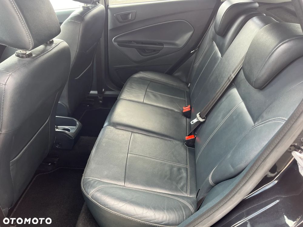 Ford Fiesta 1.6 TDCi Titanium X - 18