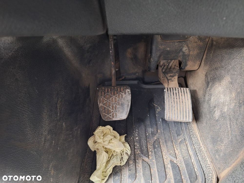 Versalift Arocs 2535 6X2 - 13