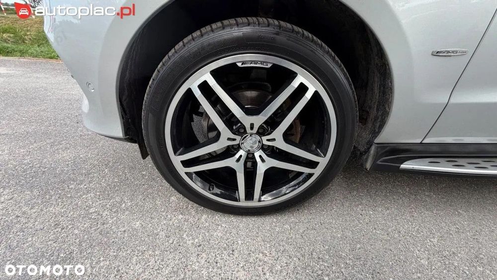 Mercedes-Benz GLE 2016