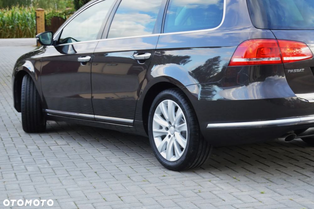 Volkswagen Passat - 5