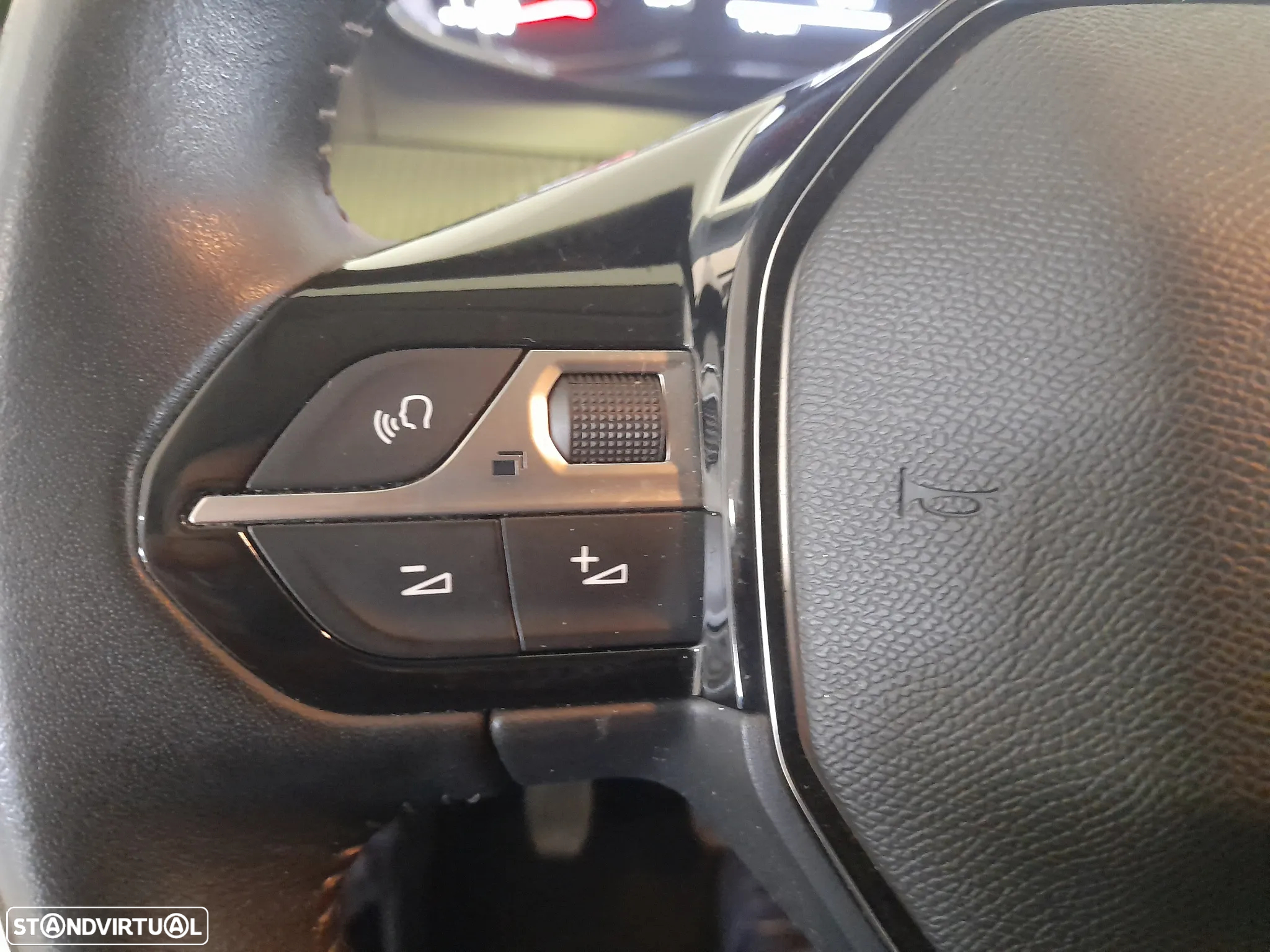 Peugeot 208 1.2 PureTech Active Pack - 15
