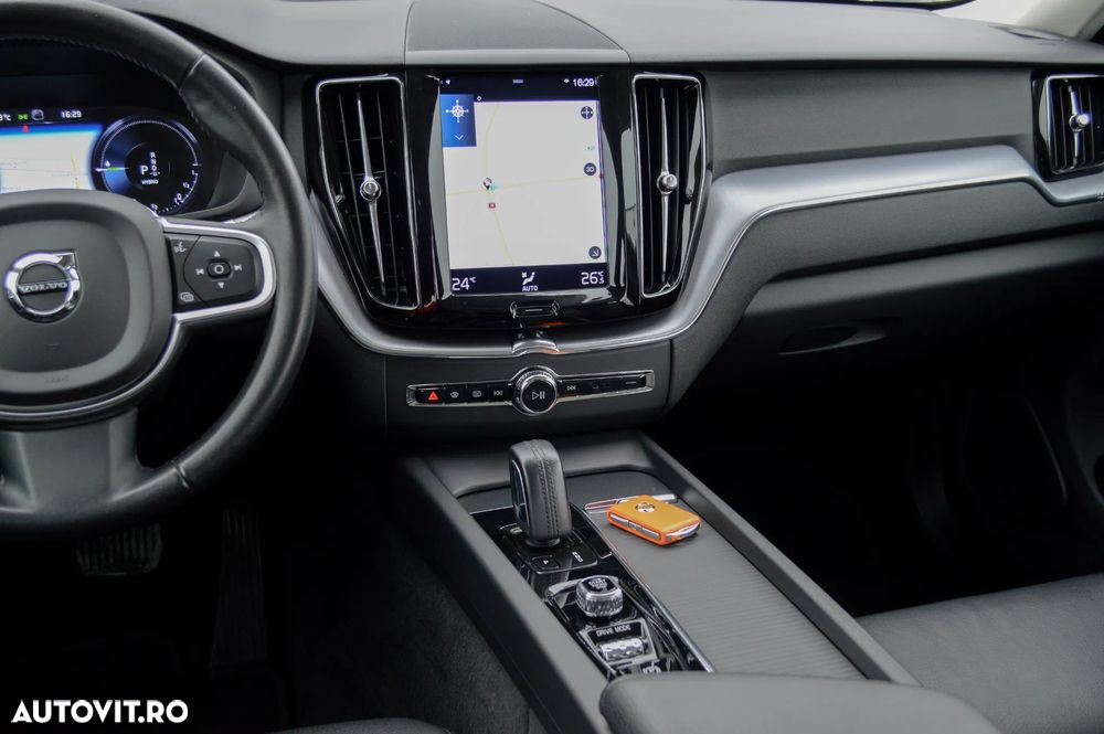 Volvo XC 60 T6 AWD Recharge Geartronic Inscription - 23