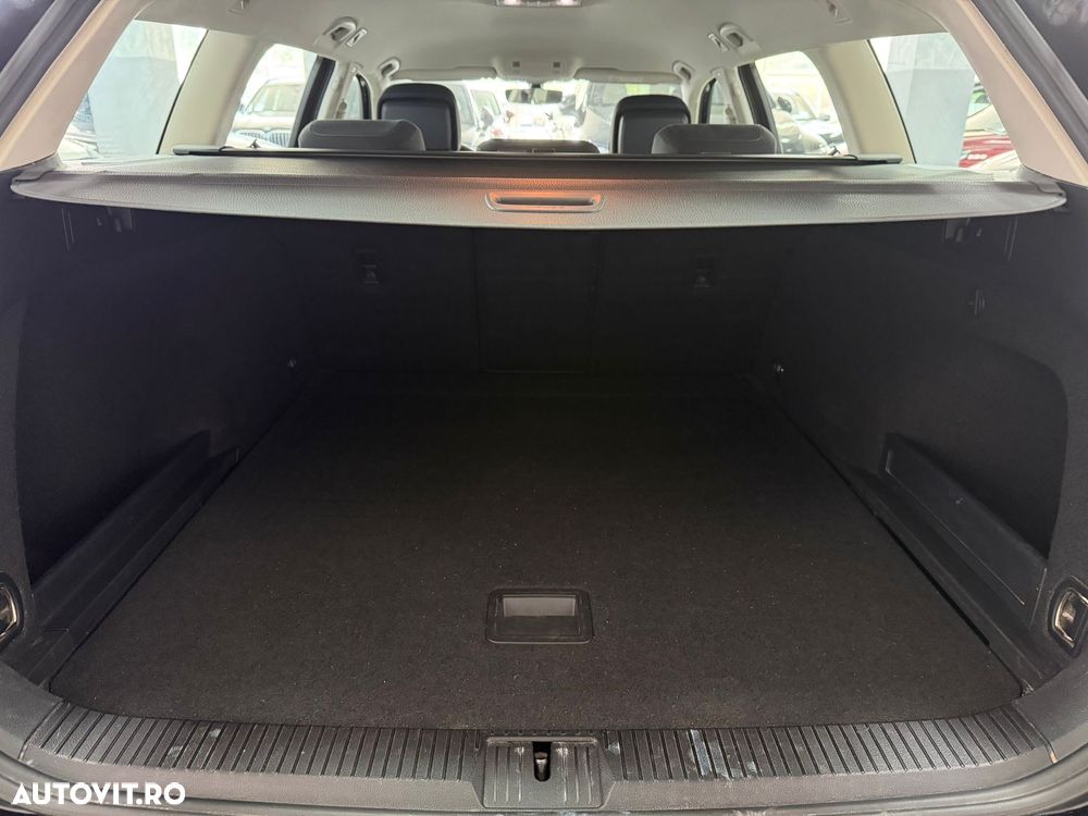 Volkswagen Passat 2.0 TDI (BlueMotion Technology) Comfortline - 15