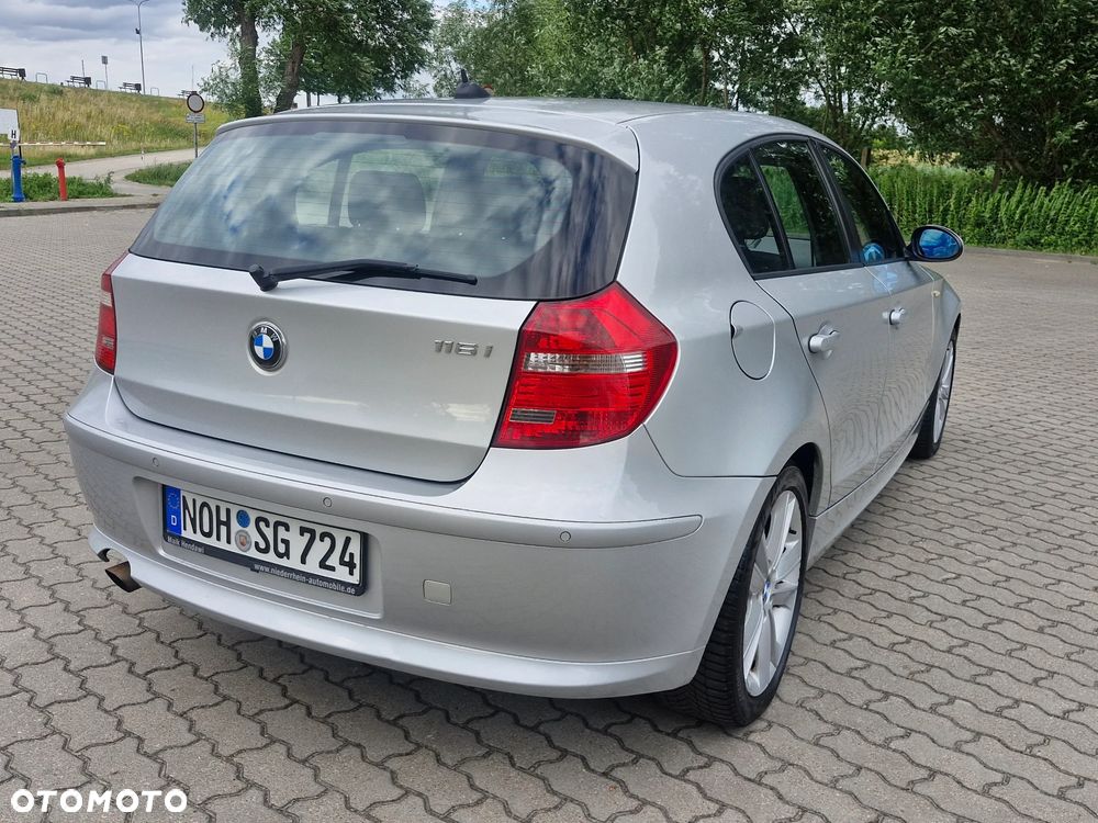 BMW Seria 1 - 16