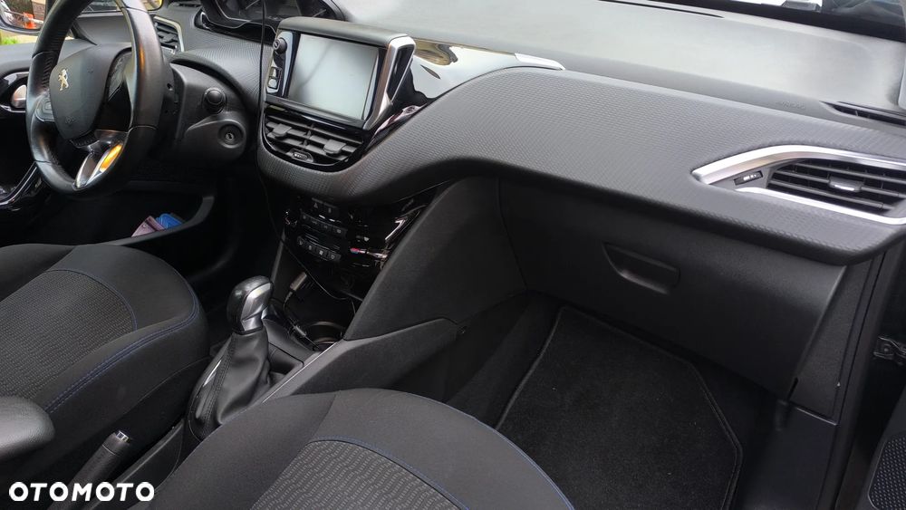 Peugeot 208 1.2 PureTech Active - 7