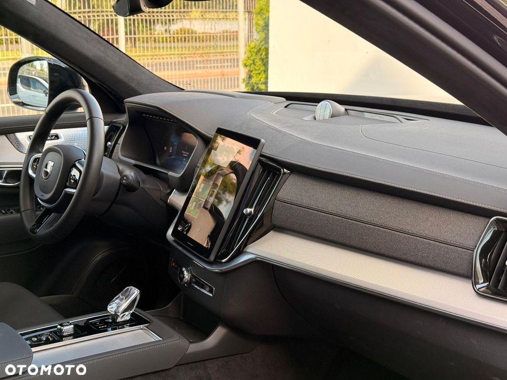 Volvo XC 90 - 30