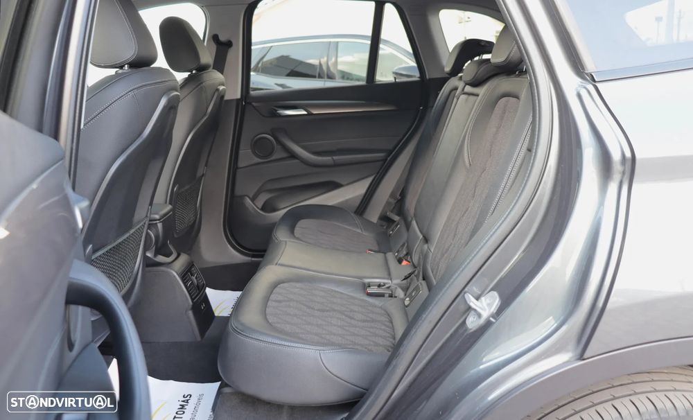 BMW X1 16 d sDrive xLine Auto — fotografia 17