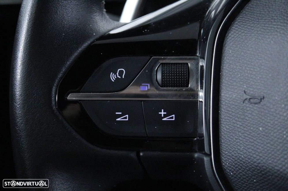 Peugeot 5008 1.2 PureTech Allure Pack EAT8 - 22