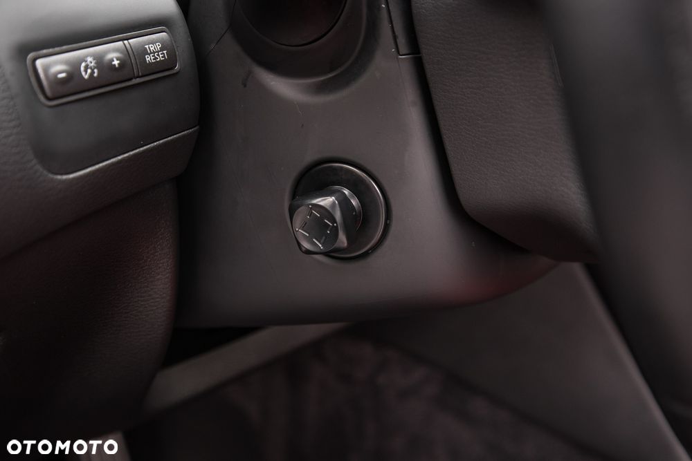 Infiniti Q60 2.0t Sport Tech - 30