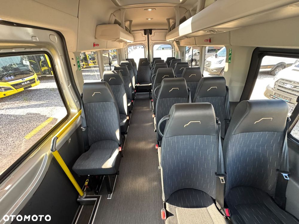 Ford Transit - 15