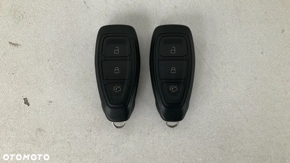 Ford Kuga 2.5P PHEV FWD Titanium X - 24