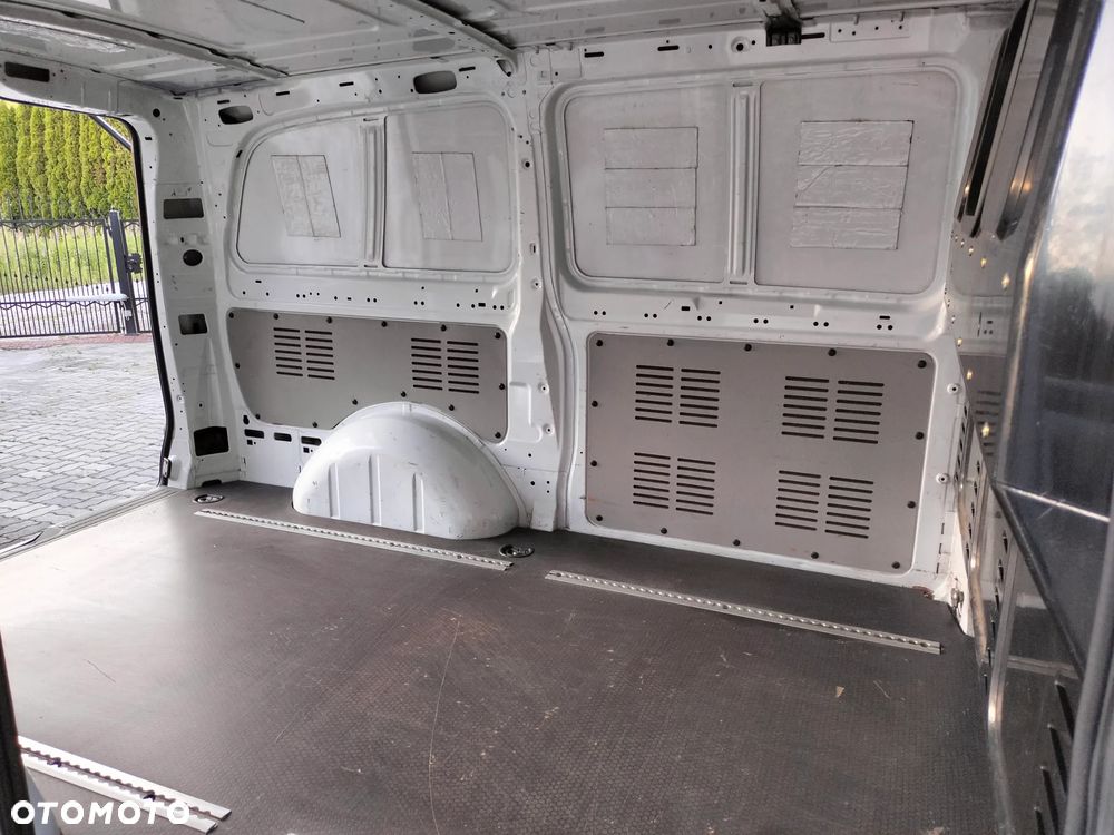 Mercedes-Benz Vito - 14