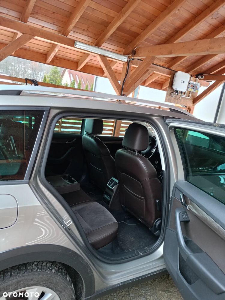 Skoda Octavia 2.0 TDI (Green tec) 4x4 DSG Scout - 8