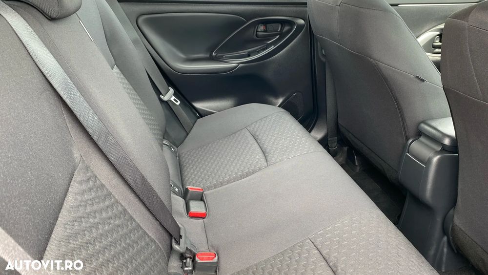 Toyota Yaris Cross 1.5 VVT-i HSD 116 4x2 HEV Business - 7