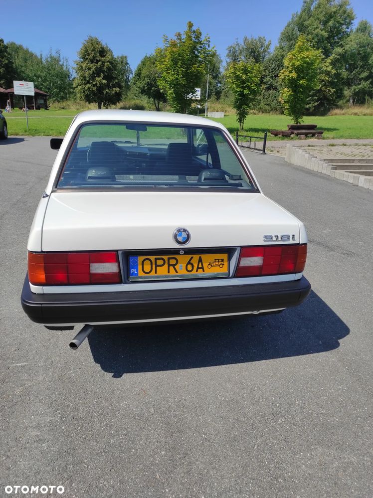 BMW Seria 3 318i - 2