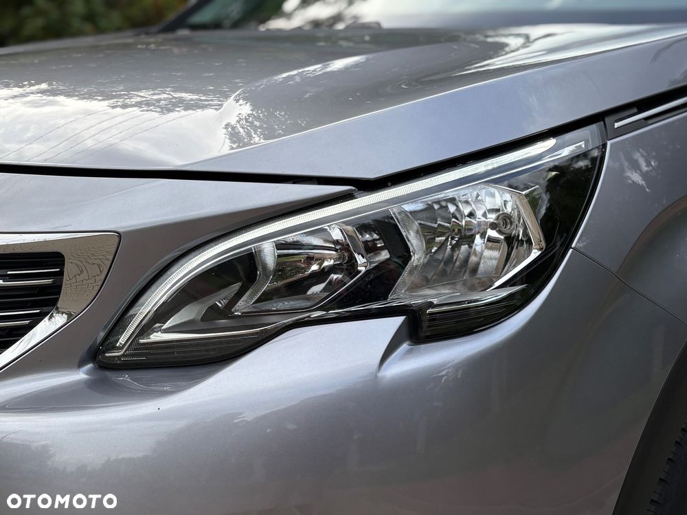 Peugeot 5008 HDI 115 Active - 12