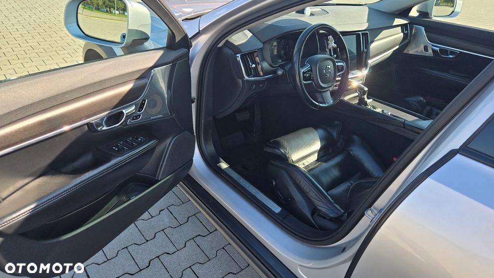 Volvo V90 Cross Country T5 AWD Pro - 17