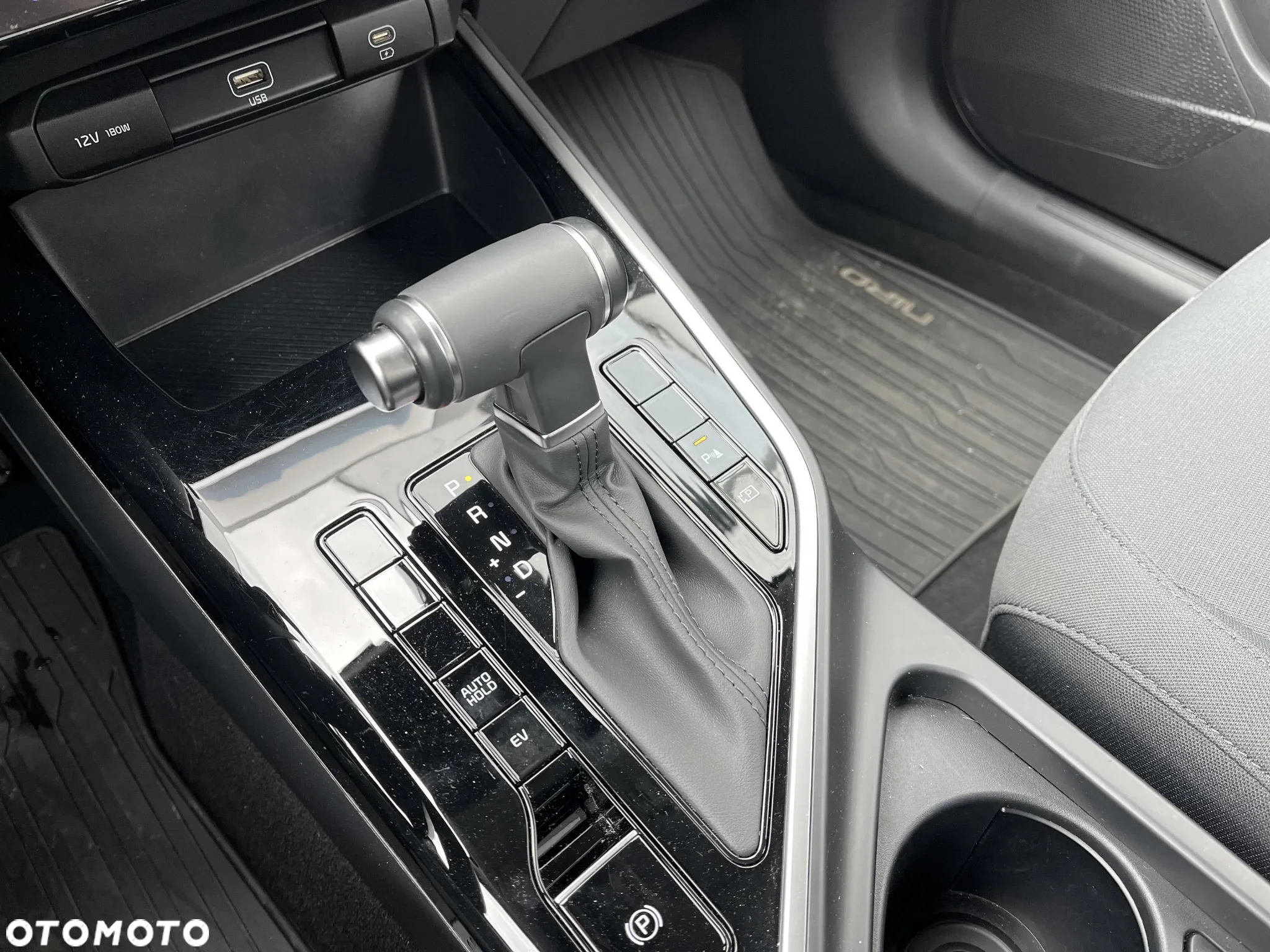Kia Niro 1.6 GDI Plug-In Hybrid M - 15