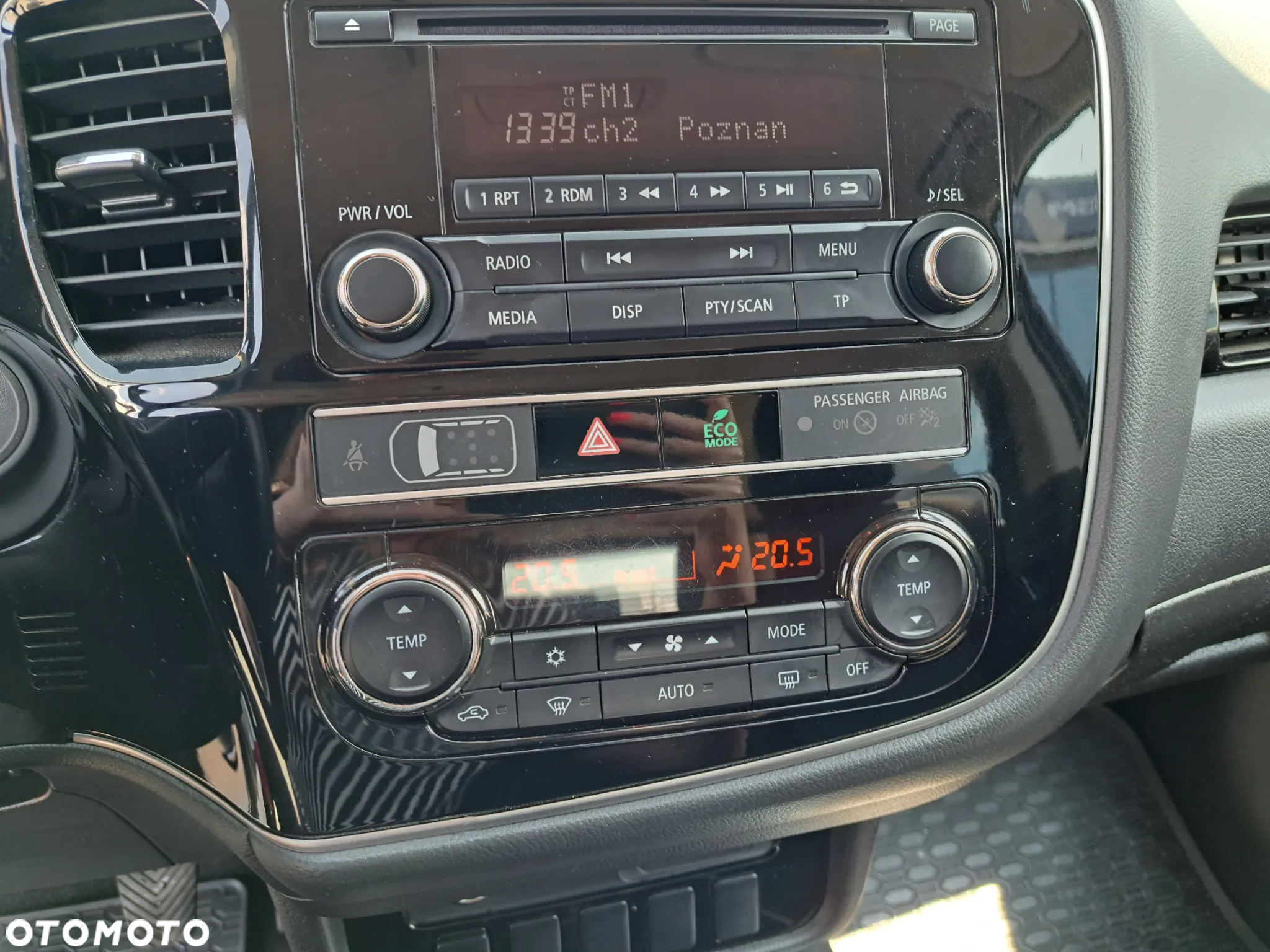 Mitsubishi Outlander 2.0 Invite + 2WD - 13