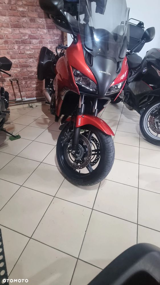 Honda CBF - 8