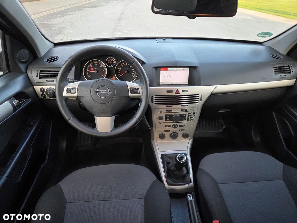 Opel Astra - 17