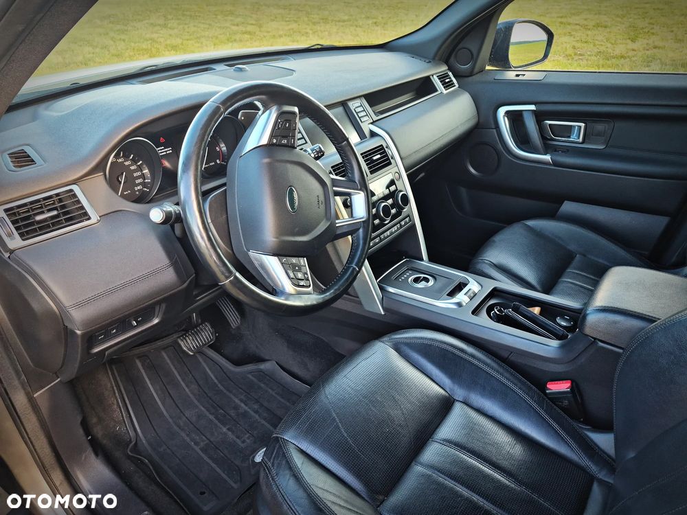 Land Rover Discovery Sport TD4 HSE - 8