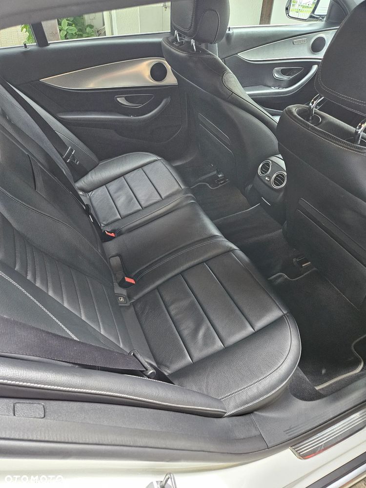 Mercedes-Benz Klasa E 220 d 4-Matic Avantgarde - 20