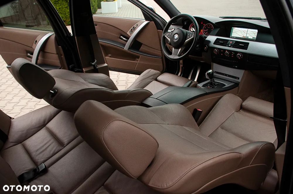 BMW Seria 5 530i SMG - 25
