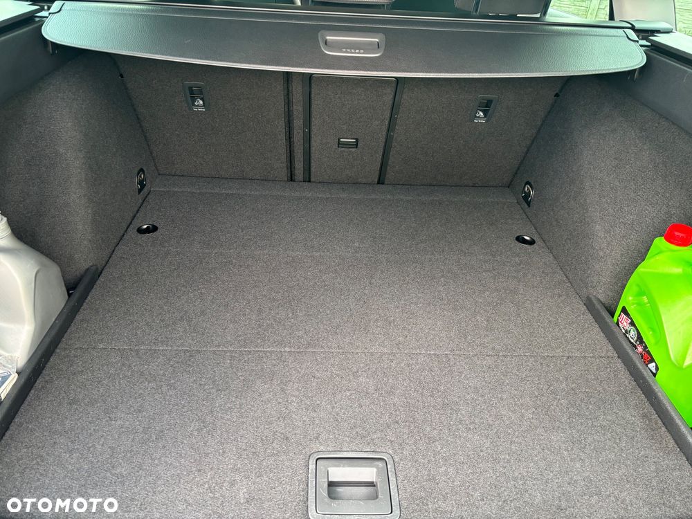 Volkswagen Golf Variant - 4