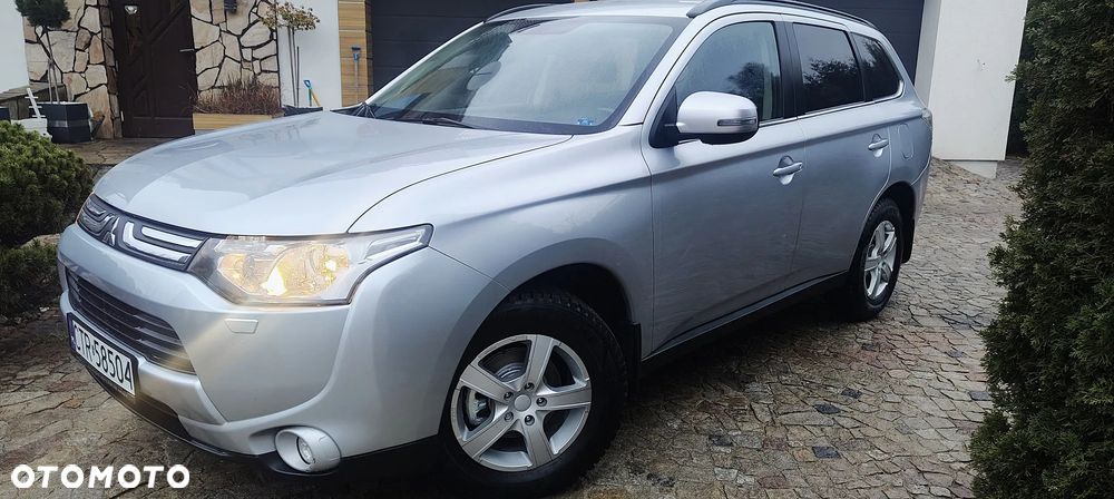 Mitsubishi Outlander 2.0 Intense 4WD CVT - 2