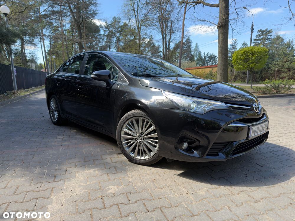 Toyota Avensis 2.0 D-4D Prestige - 2