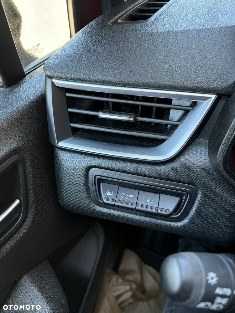 Renault Clio - 31