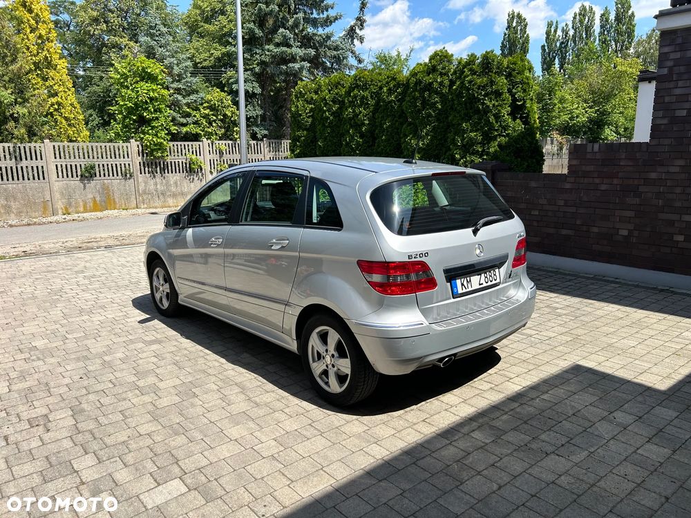 Mercedes-Benz Klasa B 200 Autotronic Special Edition - 4