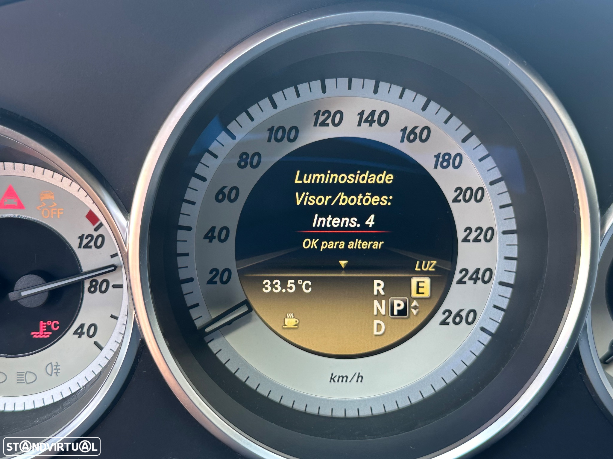 Mercedes-Benz CLS 350 CDi BlueEfficiency - 26